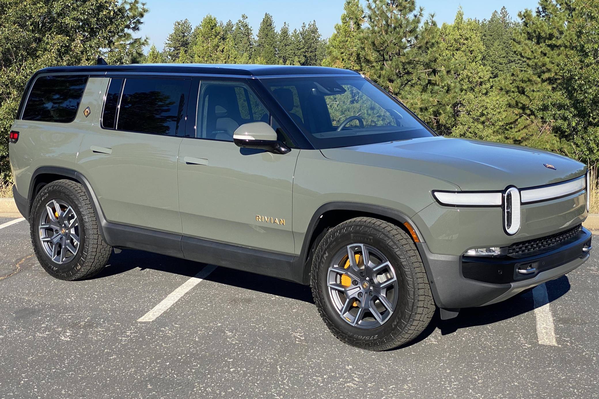 2022 Rivian R1S Launch Edition VIN 7PDSGABL3NN000613 Hagerty